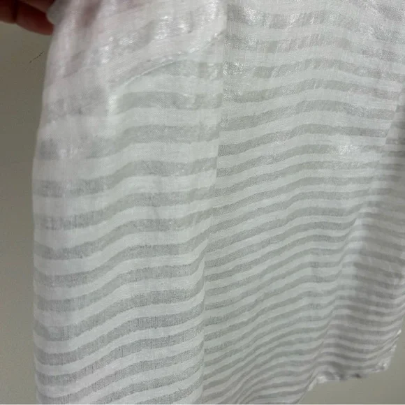 St. Tropez West 100% Linen Women's white and silver metallic linen v-neck tank - Picture 5 of 8